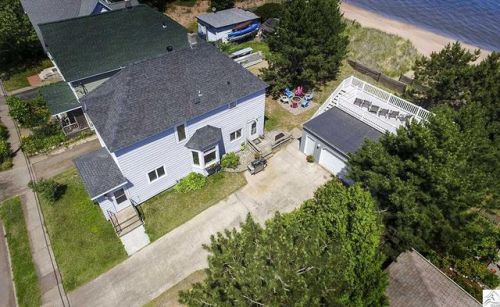 1018 Lake Ave, Duluth, MN 55802-2408