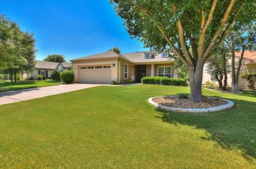 109 Breckenridge St, Georgetown, TX 78633-4998