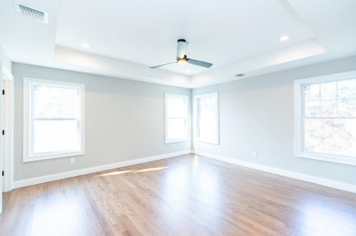 68 Prospect Ave, Edison NJ  08817-3744 exterior