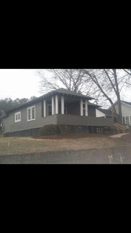 63 Lawrence St, Lyman, SC 29365-1610