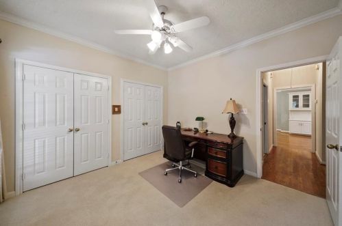 28 Wedgewood Blvd, Conroe TX  77304-1349 exterior