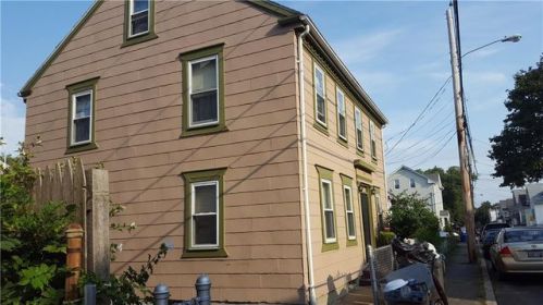 65 Union St, Warren, RI 02885-3037