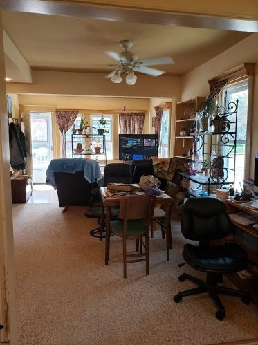 330 Short St, Bull Valley, IL 60098-2337