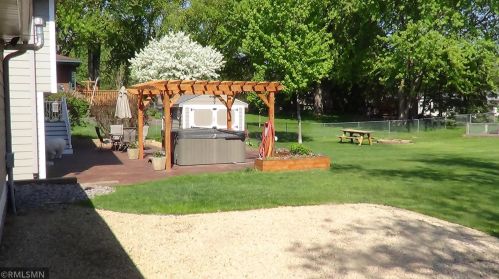 1951 Birch St, Saint Paul MN  55110-4218 exterior
