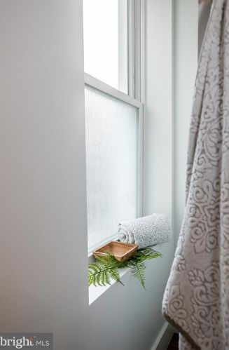 24 Ross St, Lancaster PA  17602-1940 exterior