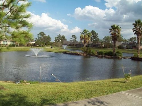 2204 Capri Dr, Pearland, TX 77581-5229