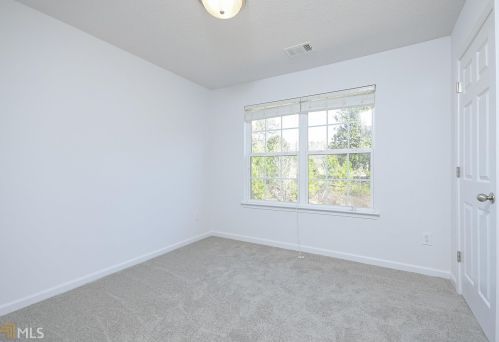 5274 Hanover St, Atlanta GA  30349-5278 exterior