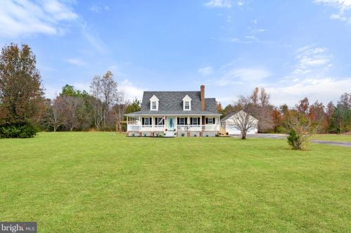 504 Shelton Bend Dr, Bumpass, VA 23024-3154
