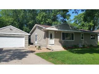 4115 Diamond Dr, Saint Paul, MN 55122-2824