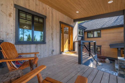 11490 Bottcher Loop, Truckee CA  96161-2793 exterior