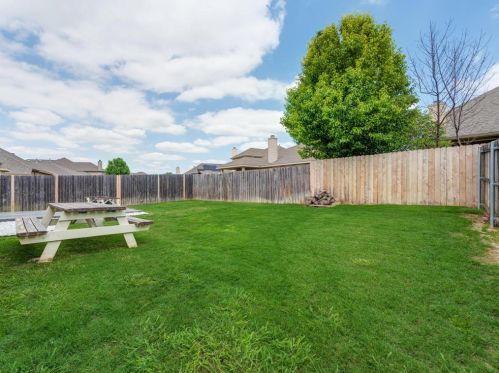 8632 Running River Ln, Fort Worth TX  76131-3380 exterior