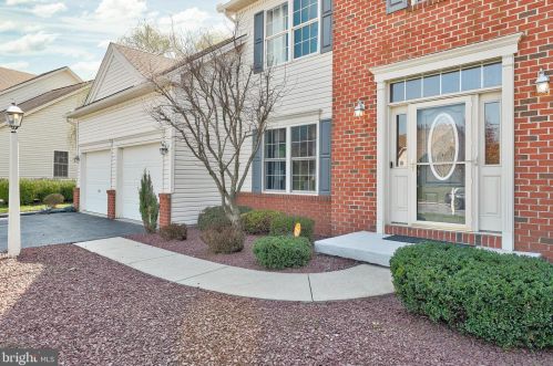 7345 Cobble Stone Dr, Harrisburg, PA 17112-9038