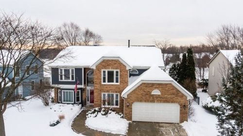 1613 Edgewater Ln, Palatine, IL 60067-1876