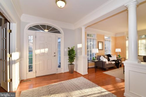 43094 Northlake Blvd, Leesburg, VA 20176-5193