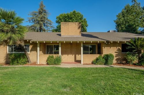 655 Park Ln, Madera, CA 93637-3049