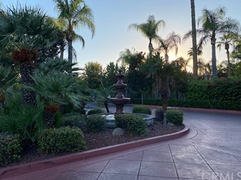 2909 Huntington Blvd, Fresno, CA 93721-2343