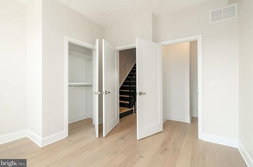 2302 Gordon St, Philadelphia PA 19132-4631 exterior