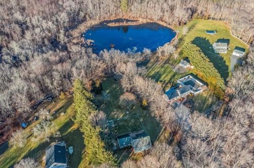 86 Davidson Rd, Colchester, CT 06415-1602
