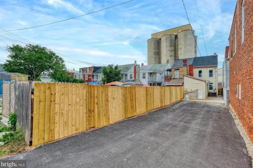 606 Company St, York PA  17401-3312 exterior