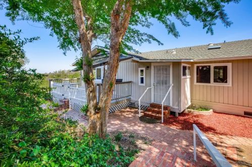 13735 Hilldale Rd, Valley Center, CA 92082-3424