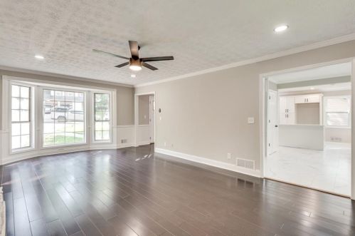 5068 Cold Springs Dr, Lilburn GA  30047-3776 exterior