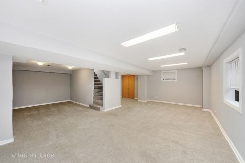 1070 Smt Dr, Bannockburn IL  60015-1879 exterior