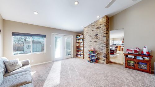 18020 Berry Dr, Aurora CO  80015-2616 exterior