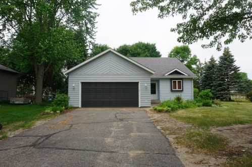 213 9th Ave, Sartell, MN 56377-1848