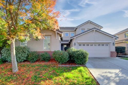 5300 Namath Cir, Elk Grove, CA 95757-4302