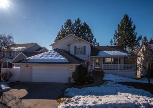 8922 Parkside Ln, Spokane, WA 99217-9450