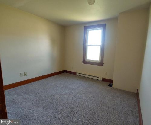 1550 Broadway, Hanover PA 17331-2555 exterior