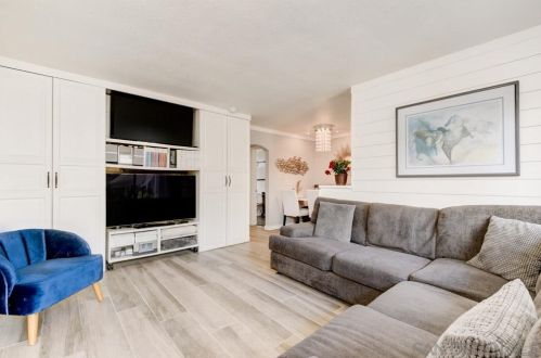 4425 50th St, San Diego, CA 92115-3399