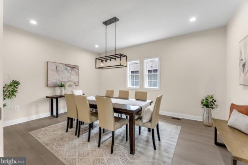 805 Colby Ave, Silver Spring MD 20912-5849 exterior