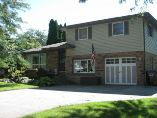 324 Jan Dr, Manteno, IL 60950-1325