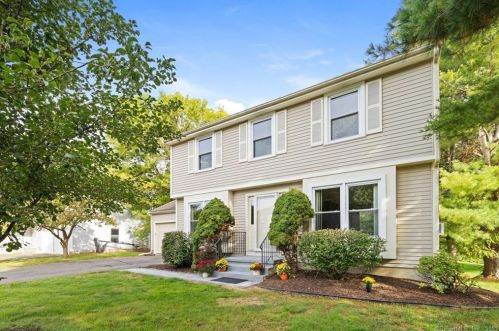 47 Austin Cir, Wapping CT  06074-6909 exterior