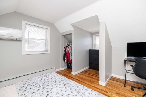 16 Charter Rd, Ellington CT  06029-4224 exterior