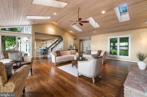 1258 River Rd, Shady Side MD 20764-9694 exterior