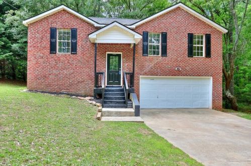 1239 New Hope Church Rd, Loganville, GA 30052-7119