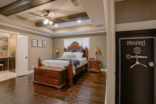 2021 Willowwisp, Taylor Lake Village TX  77586-3312 exterior