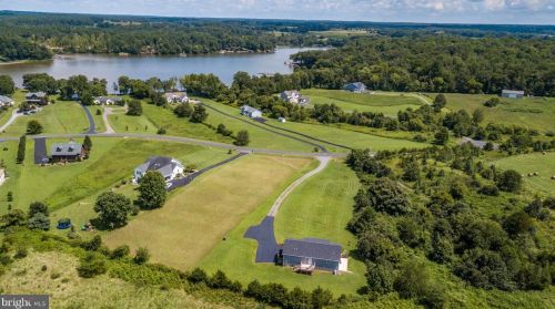 26590 Pennfields Dr, Madison Mills, VA 22960-3660
