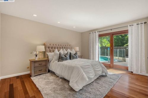 418 Mission Dr, Pleasanton, CA 94566-7632