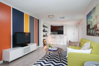 300 2nd St, Santa Ana CA  92701-8211 exterior