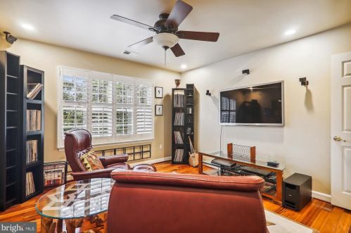 317 Woonsockett Ln, Silver Spring MD 20905-5778 exterior