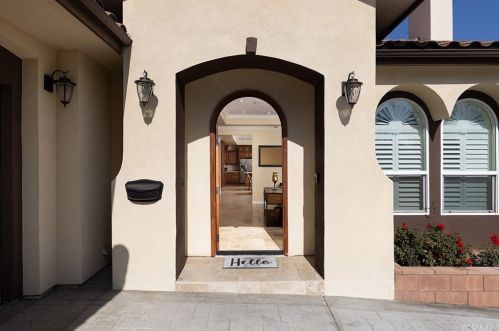 1715 Flower St, Santa Ana CA 92706-1502 exterior