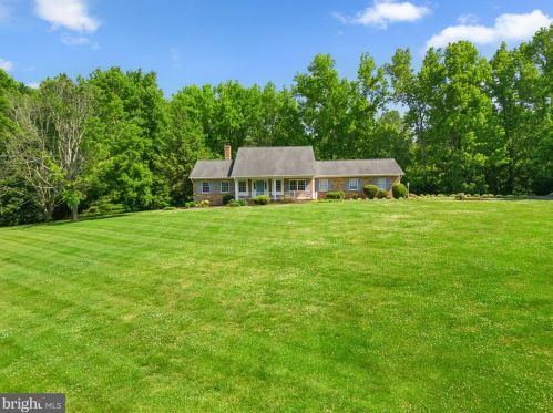 738 Sharpsburg Dr, Davidsonville MD 21035-1927 exterior