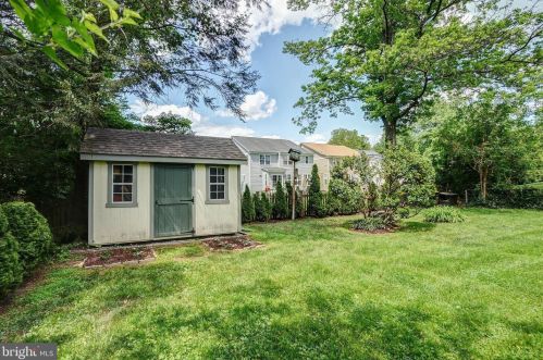 2221 Kimball Pl, Silver Spring MD 20910-1161 exterior