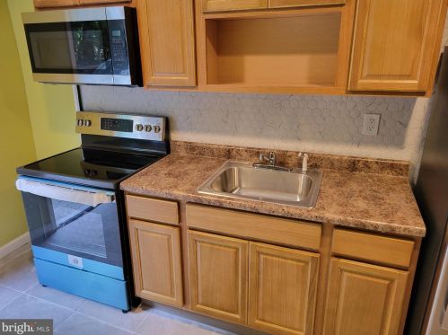 6018 19th St, Philadelphia PA  19141-1316 exterior