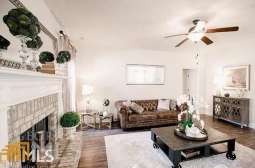 138 Massey Ln, Locust Grove, GA 30248-4431