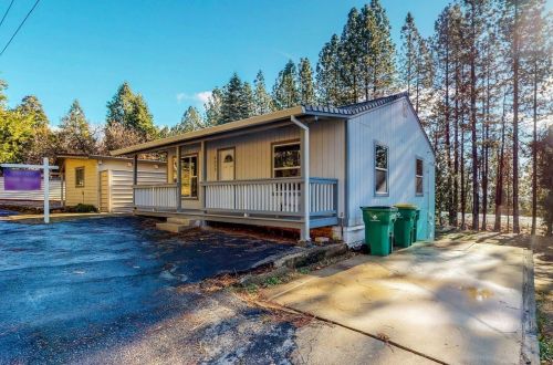 4522 Pony Express Trl, Snowline Camp, CA 95709-9613