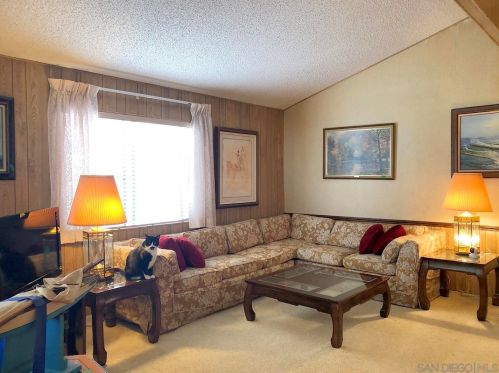 3472 Don Juan Dr, Carlsbad, CA 92010-3922
